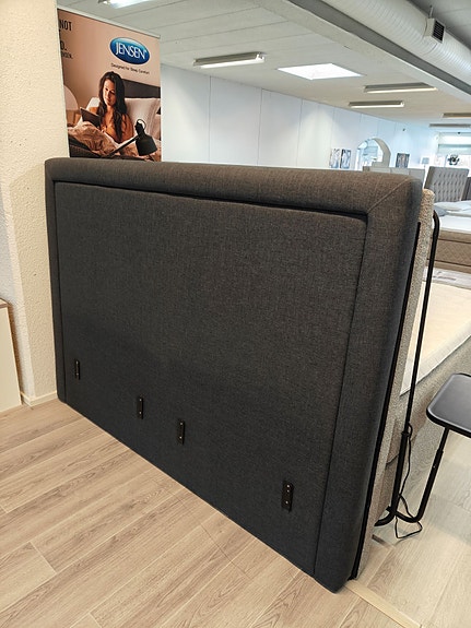TEMPUR sängynpääty 160 cm (poisto)