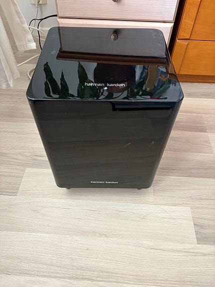 Harman Kardon HKTS 210SUB/230 aktiivisubwoofer