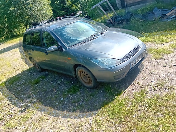 Ford farmari auton varaosiksi 1.6