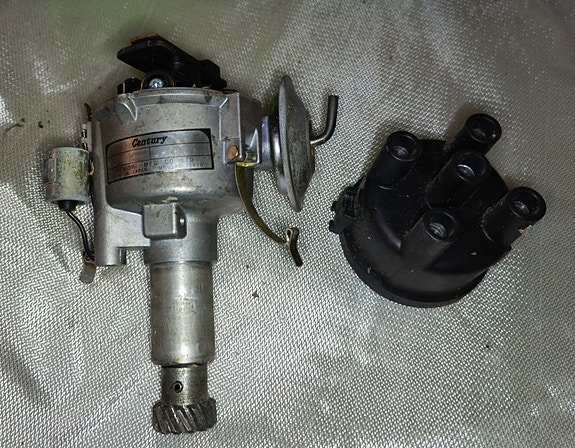 Uusi Datsun 100A/120A virranjakaja