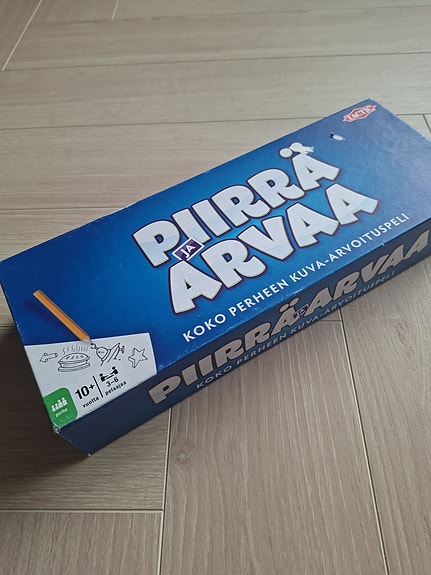 Piirrä ja arvaa -lautapeli
