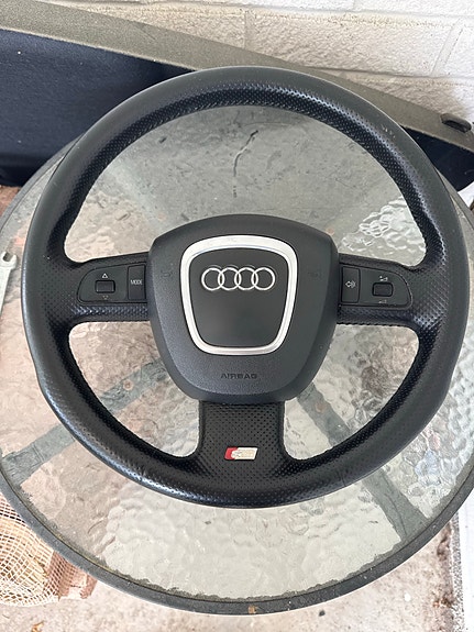 Audi S-line monitoimiratti