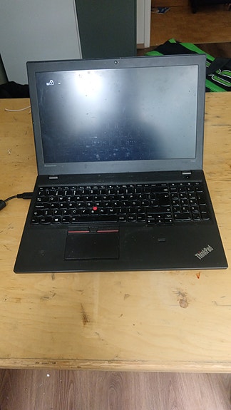 Lenovo ThinkPad T550 kannettava tietokone 15" musta