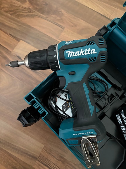 Makita DDF482RTJ akkuporakone 18V sininen