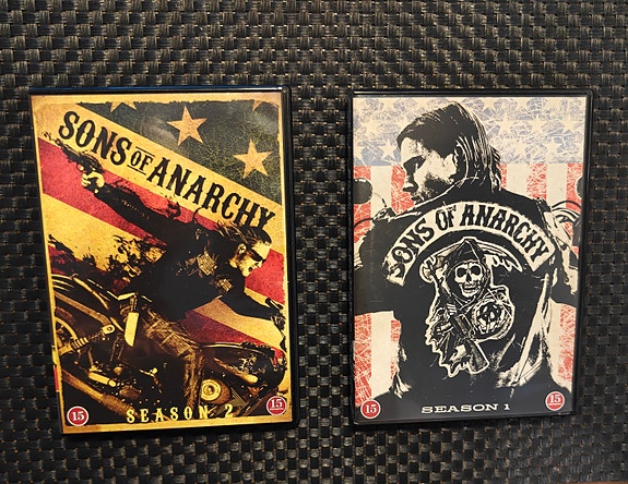 Sons of Anarchy DVD:t kaudet 1 ja 2