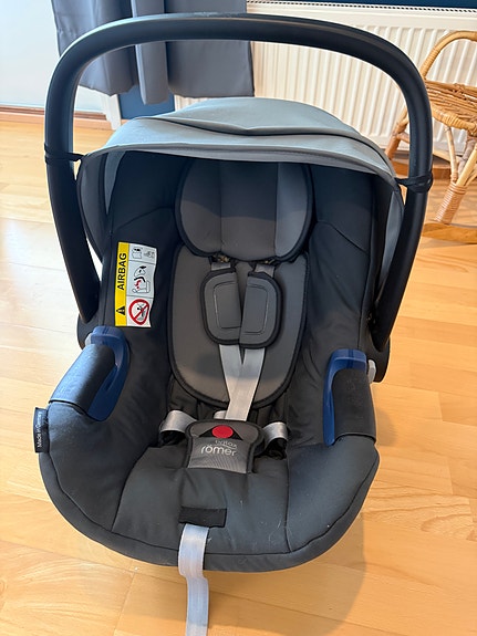 Britax Römer Go Big paketti + vaunukoppa ja isofix-telakka