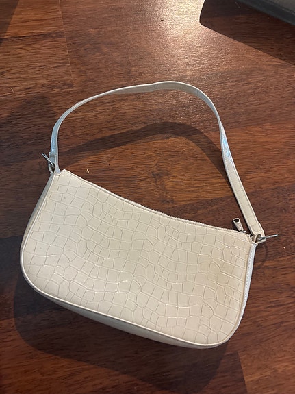 Annetaan H&M divided käsilaukku👜🤍