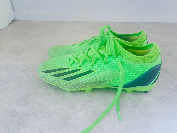 ADIDAS X jalkapallokengä Koko. 41.5