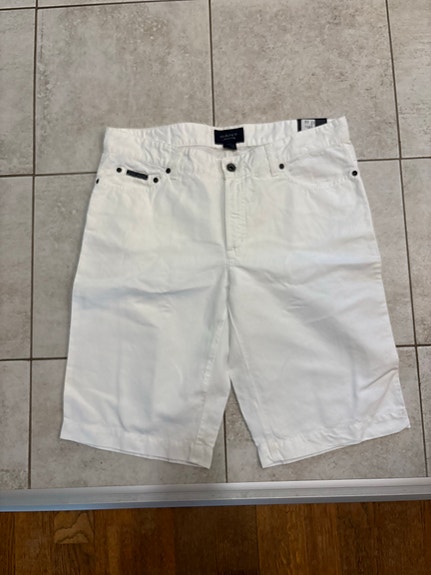 Gant naisten shortsit  koko 40 - 42 valk pellava