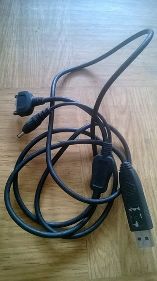 Nokia USB-datakaapeli, vanha nokia puhelin