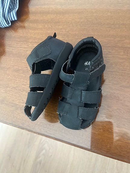 Sandaalit koko 22