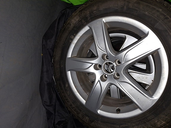 Audi A6 oem vanteet ja 18" kitkat