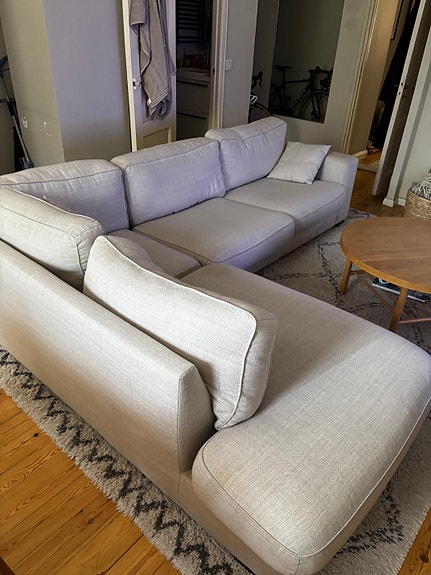 Iso beige kulmasohva
