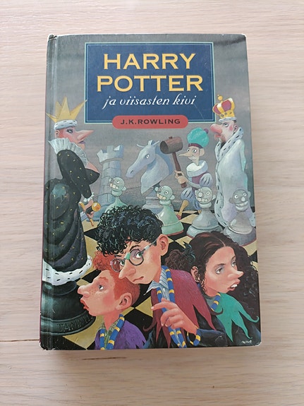Harry Potter ja viisasten kivi (kovakantinen)
