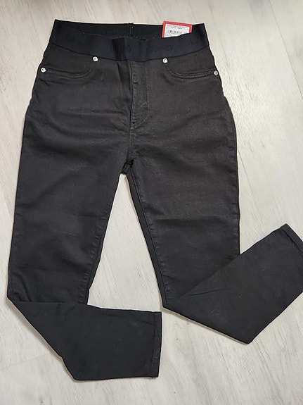 Hugo Boss stretch farkut.