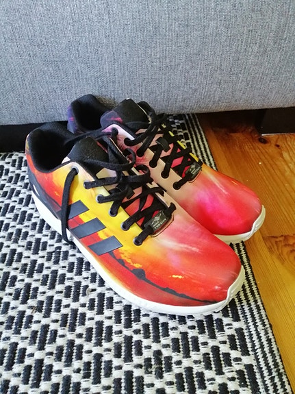 Adidas sisäpelikengät