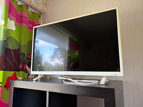 TCL televisio valkoinen 32”