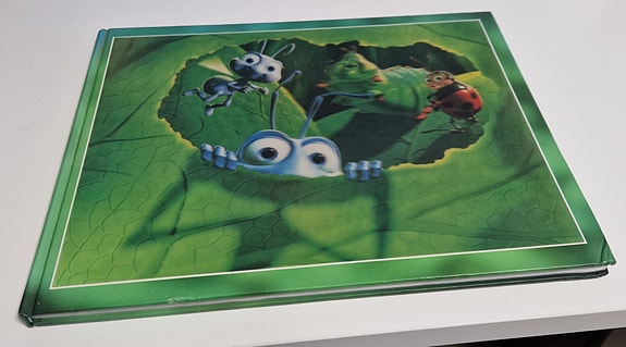 A Bug's Life -taidekirja (Pixarin Ötökän elämää -elokuvasta)