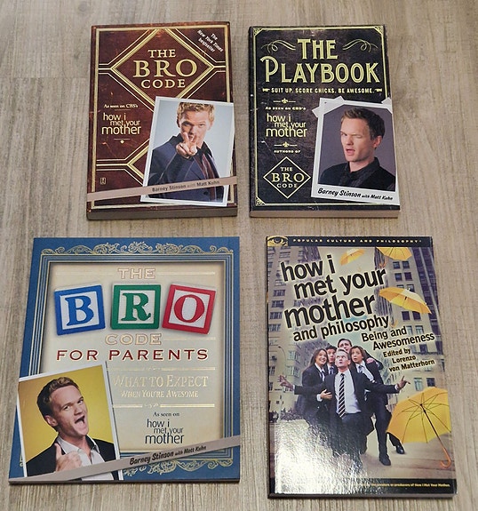 How I Met Your Mother: The Bro Code, The Playbook ja muita
