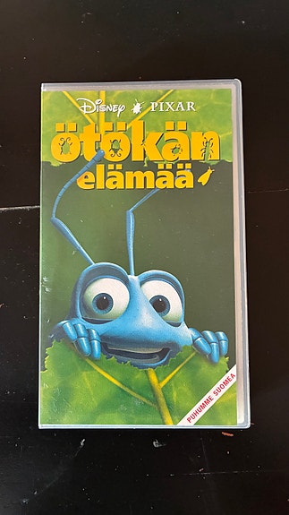 Ötökän elämää VHS-kasetti suomeksi