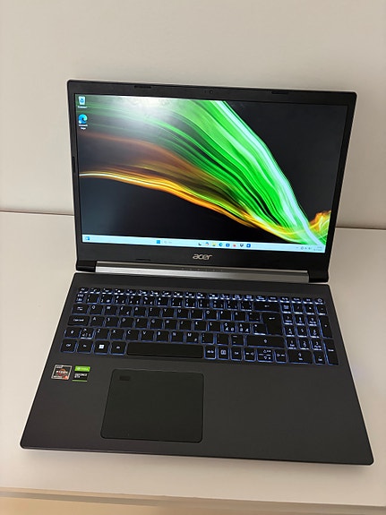 Acer Aspire 7 pelikannettava 15,6"