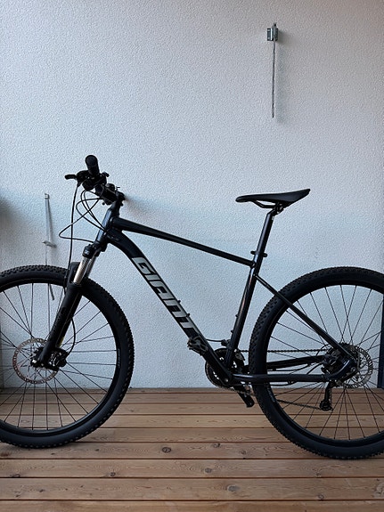 Giant maastopyörä 29" runko L unisex musta