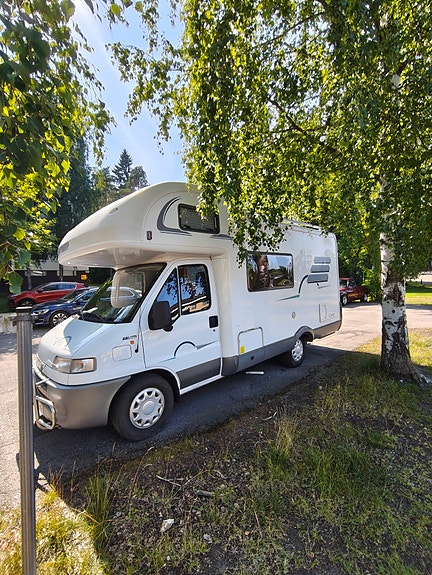 Vuokrataan Hymer matkailuauto (6:lle), lemmikit sallittu, Vantaa