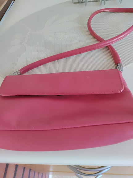 Nahkalaukku pinkki