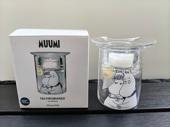 Muurla x Muumi Talviromanssi-kynttilälyhty