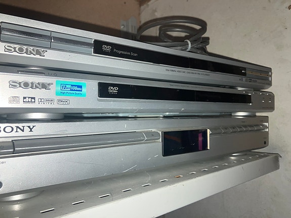 Sony DVD-soittimet hopea