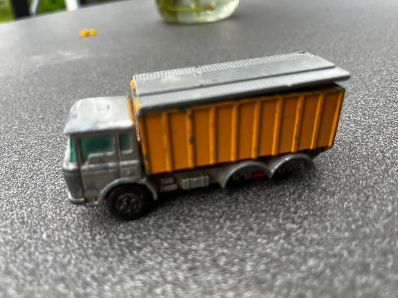 Pienoismalli kuorma-autoja,  metallinen, vintage