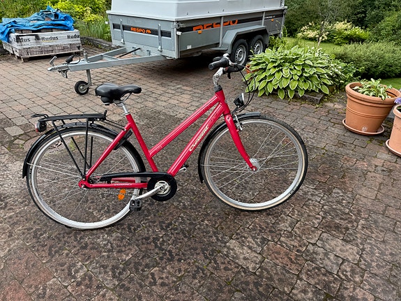 Crescent Nexus 7 Lady – 28”, 7-vaihteinen naistenpyörä