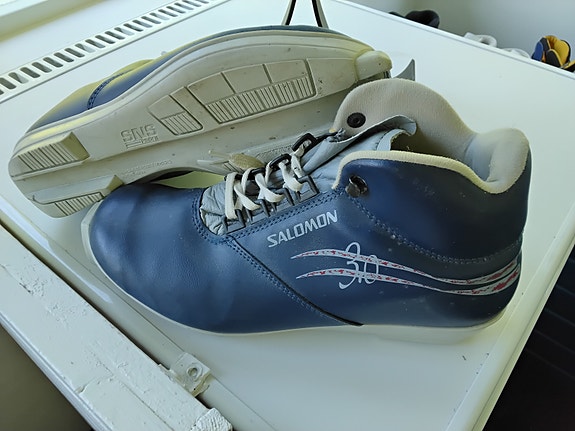 Salomon hiihtomonot 43