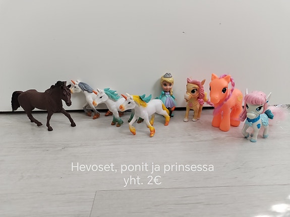 Poneja, hevosia ja prinssssa