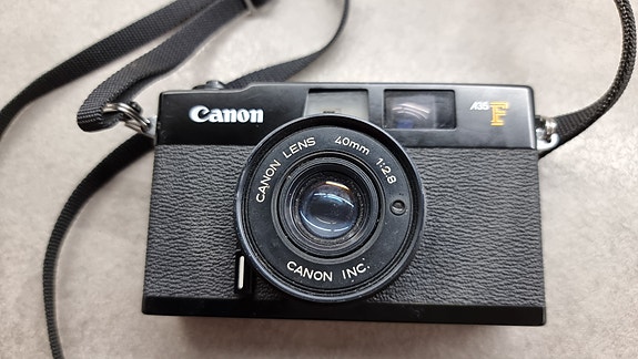 Canon A35 F filmikamera