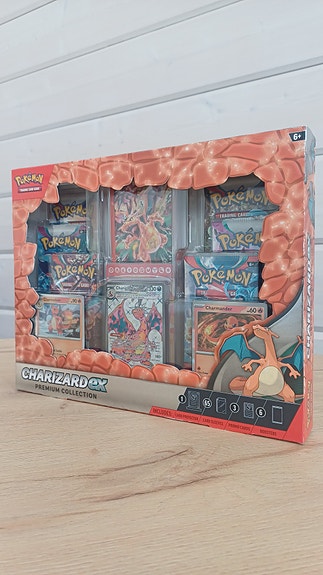 Pokemon Charizard Ex Premium Collection