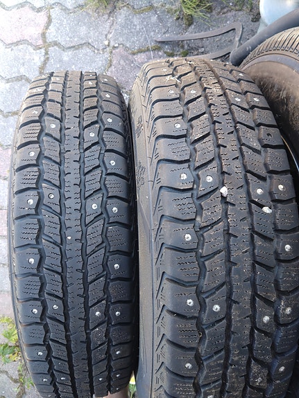 Winter Trailer nastarenkaat 185R14C vanteilla
