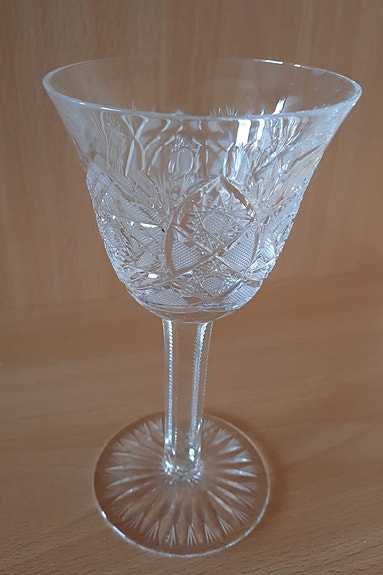 Kristallisia viinilaseja, 8 kpl