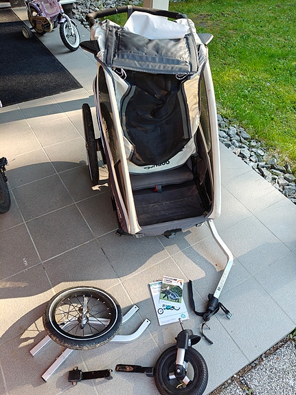 Qeridoo KidGoo 1 pyöräkärry / juoksurattaat