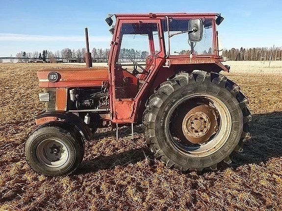 Traktori MASSEY FERGUSON 185S Rahoitus ilman käsirahaa 99€ kk