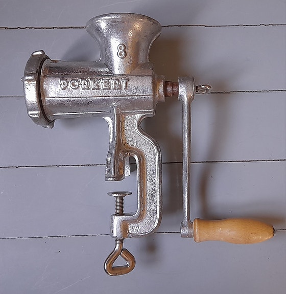 Vanha lihamylly Porkert 8 / Made in Czechoslovakia