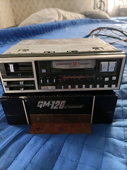 Pioneer kex-33 ja Pioneer gm-120
