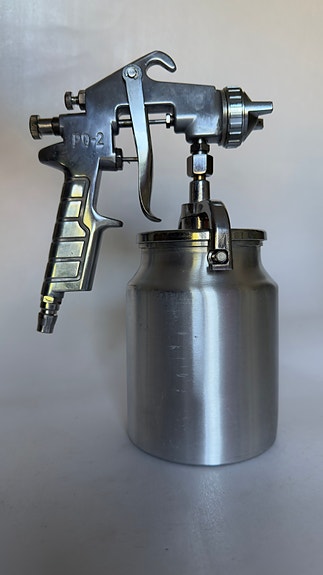PD-2 paineilmaruisku metallisäiliöllä