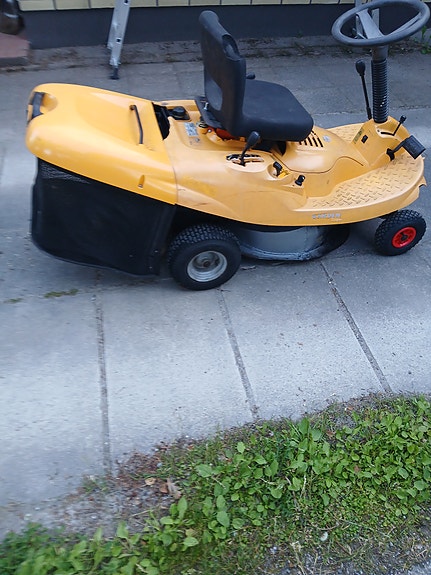 Stiga Garden compact päältä ajettava bioleikkuri