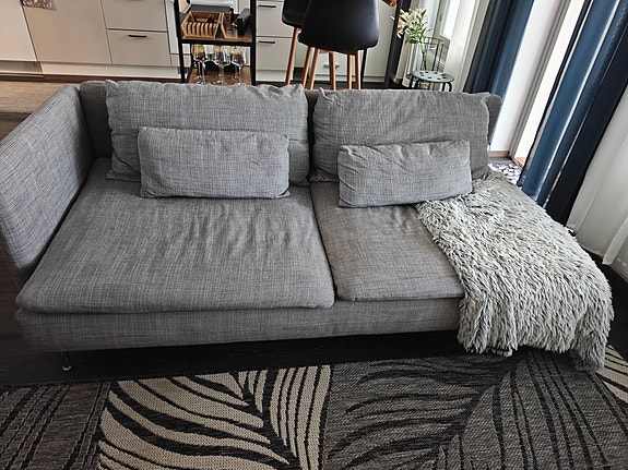 IKEA harmaa sohva