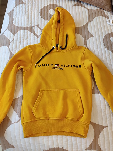 Tommy Hilfiger-huppari