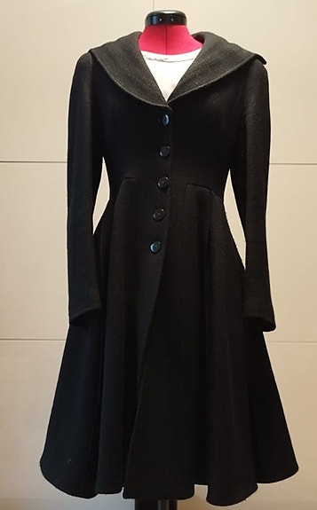 Emporio Armani takki, tyylikäs.