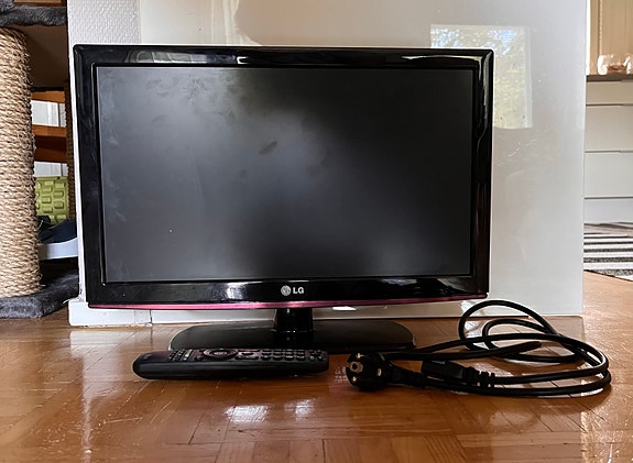 LG 19LD350N 19" LCD-televisio HDMI-liitännällä