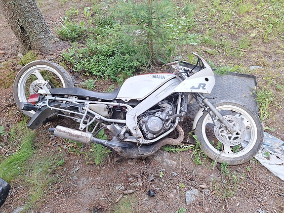 Yamaha TRZ 125 varaosia