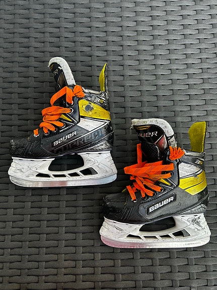 Bauer Supreme 3S jääkiekkoluistimet koko JR 1 eli 33,5 (D)